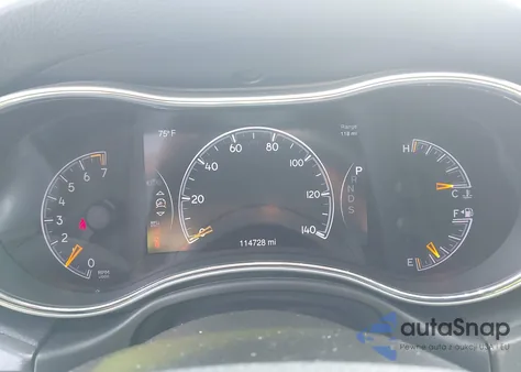 2015 Jeep Grand Cherokee Altitude z USA, uszkodzony, nr VIN 1C4RJEAG3FC136921